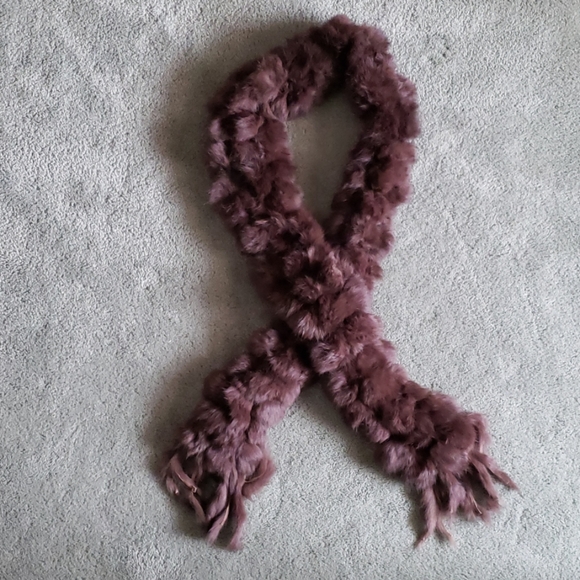 lorenzo Accessories - EUC Lorenzo rabbit fur scarf